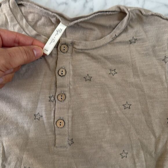 Rylee + Cru Star Henley Sz 4/5Y Neutral - Picture 2 of 7